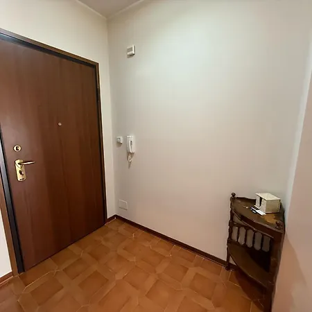 Wh - Siccardi In Zona Residenziale Con Posto Auto דירה