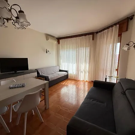 דירה Wh - Siccardi In Zona Residenziale Con Posto Auto