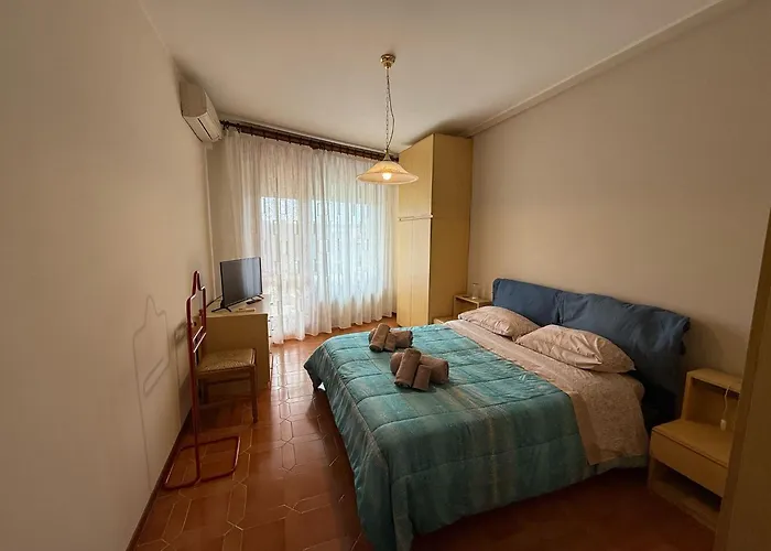 Wh - Siccardi In Zona Residenziale Con Posto Auto *