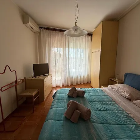 Wh - Siccardi In Zona Residenziale Con Posto Auto سانريمو