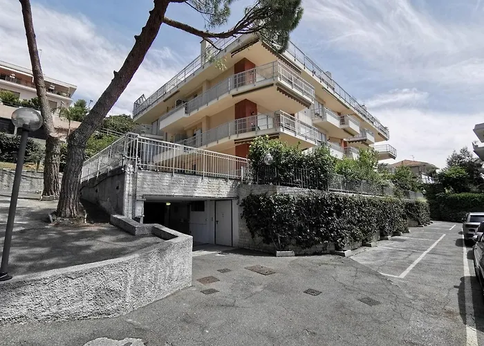 Wh - Siccardi In Zona Residenziale Con Posto Auto 公寓