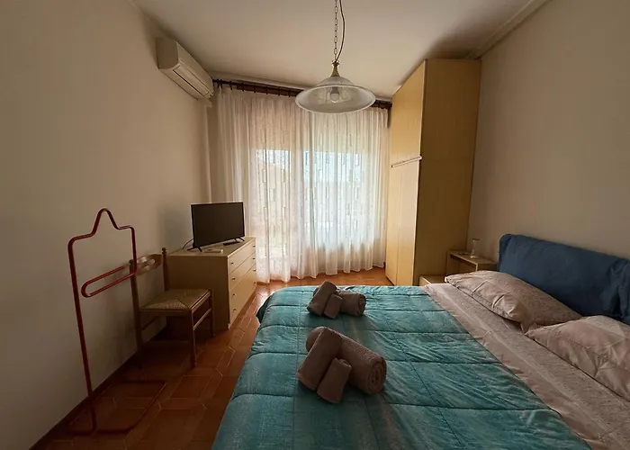 Wh - Siccardi In Zona Residenziale Con Posto Auto 圣雷默